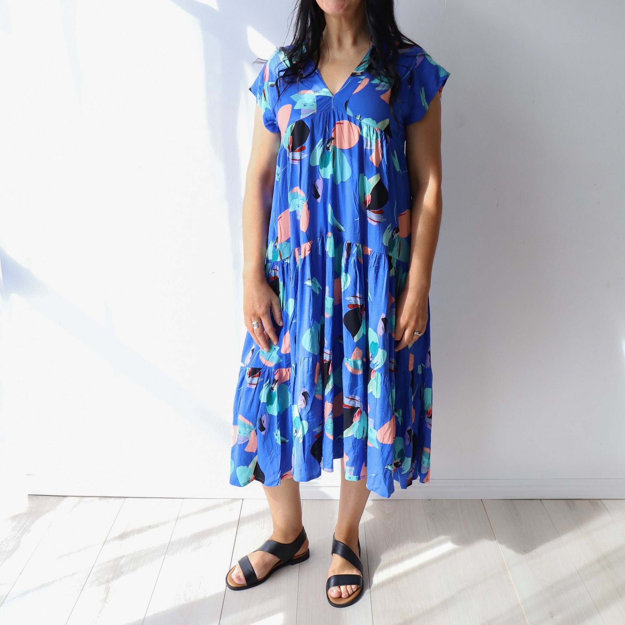 LEISURES ACCESSORIES SUMMER APPAREL CARTLIN Cobalt Abstract Flower