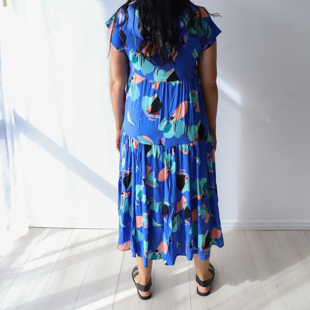 LEISURES ACCESSORIES SUMMER APPAREL CARTLIN Cobalt Abstract Flower