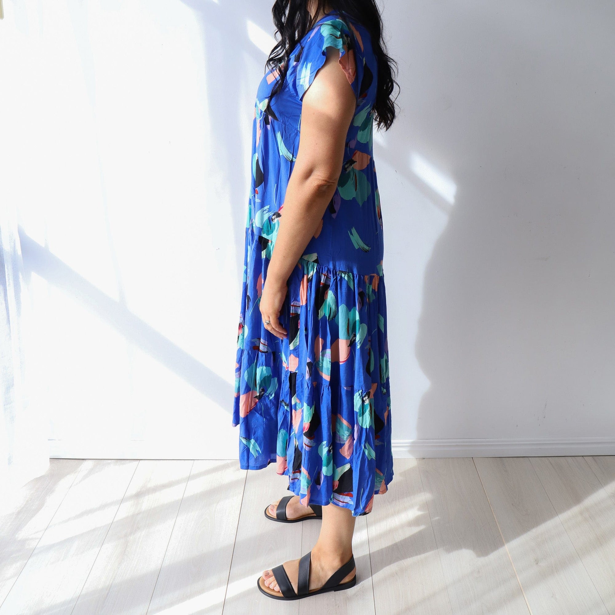 LEISURES ACCESSORIES SUMMER APPAREL CARTLIN Cobalt Abstract Flower