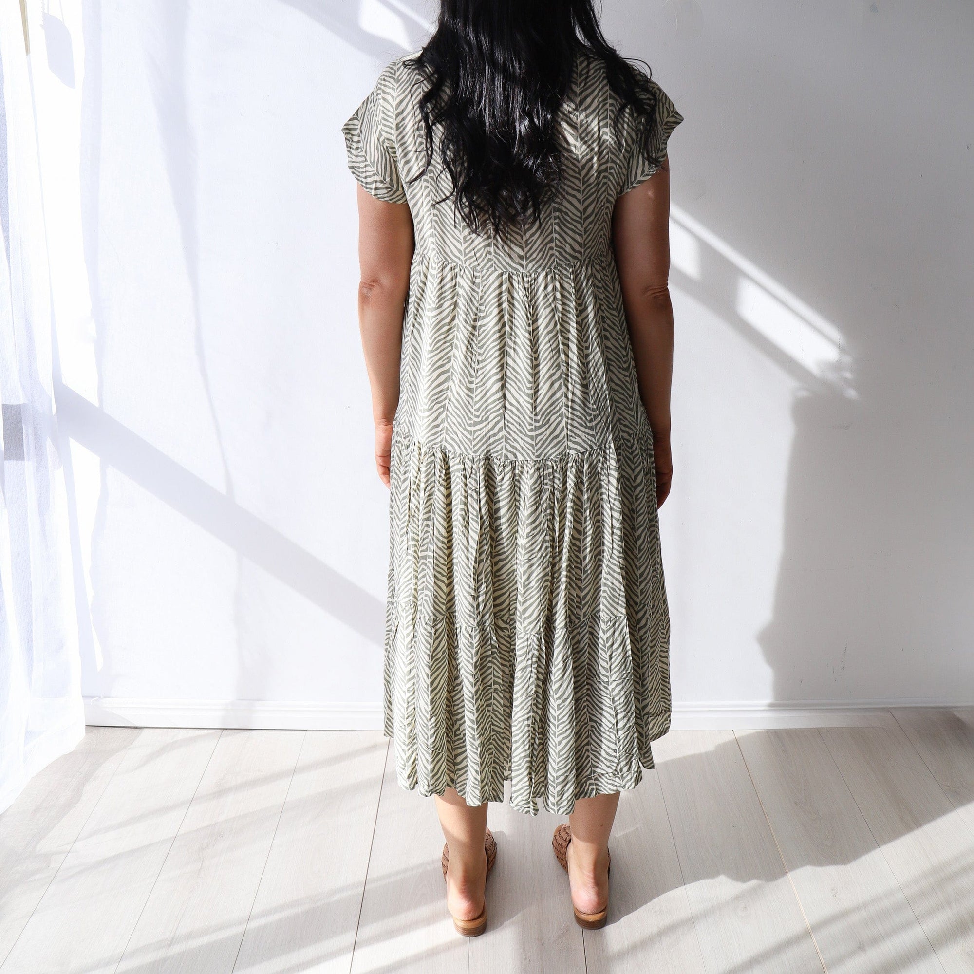 LEISURES ACCESSORIES SUMMER APPAREL CARTLIN Green and Beige Zebra