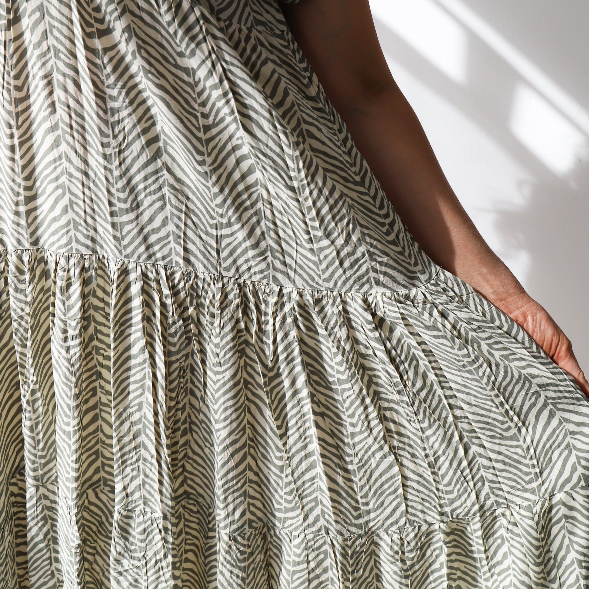 LEISURES ACCESSORIES SUMMER APPAREL CARTLIN Green and Beige Zebra