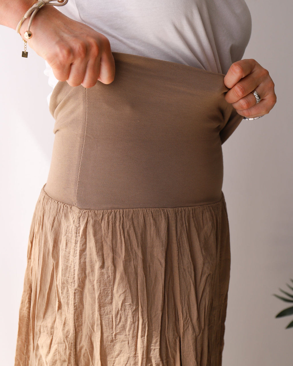 LEISURES ACCESSORIES SUMMER APPAREL JANALI Camel