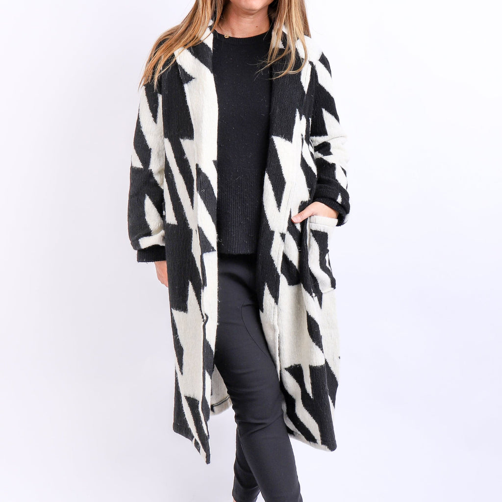 LEISURES ACCESSORIES WINTER APPAREL JAMELIA Black and White