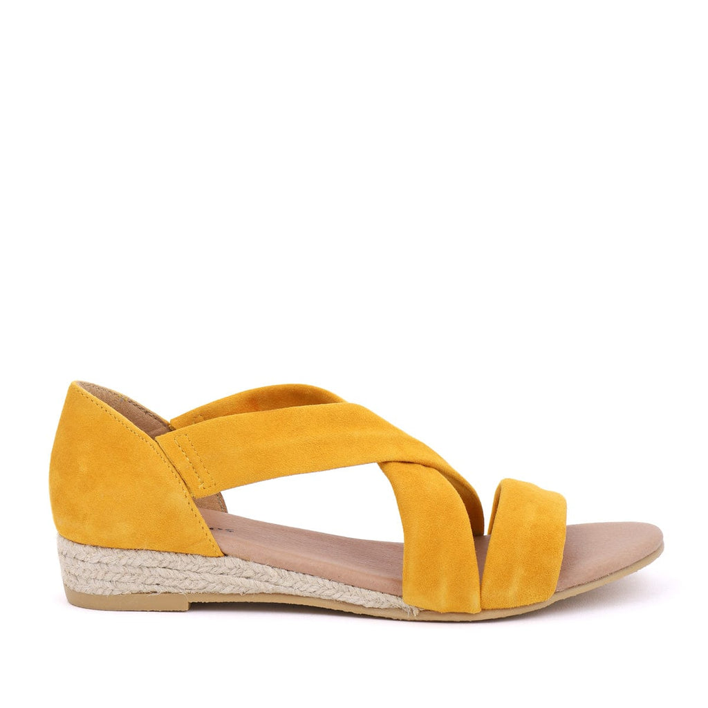 LEISURES FLAT SANDALS HOLLIE Yellow Suede