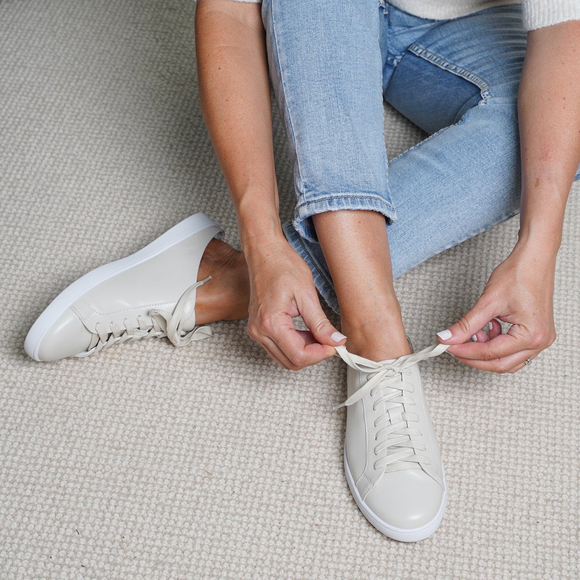LEISURES LACE UPS RHYS