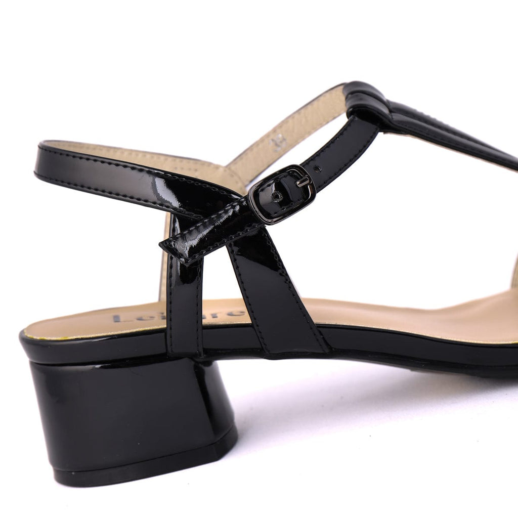 LEISURES LOW HEELED SANDALS REEDY Black Patent