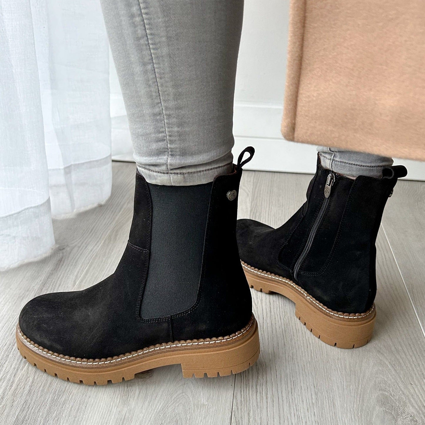 TONI PONS ANKLE BOOTS BASEL Black