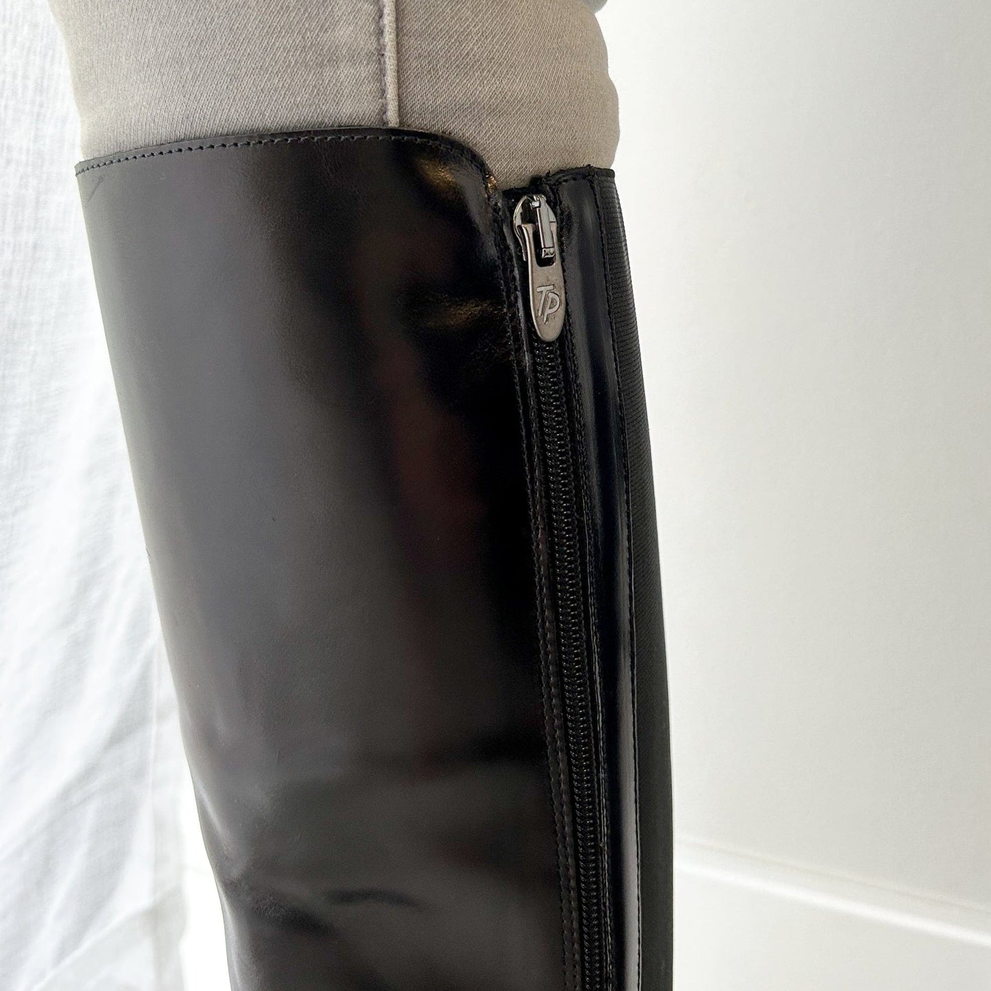 TONI PONS LONG BOOTS TACOMA Black