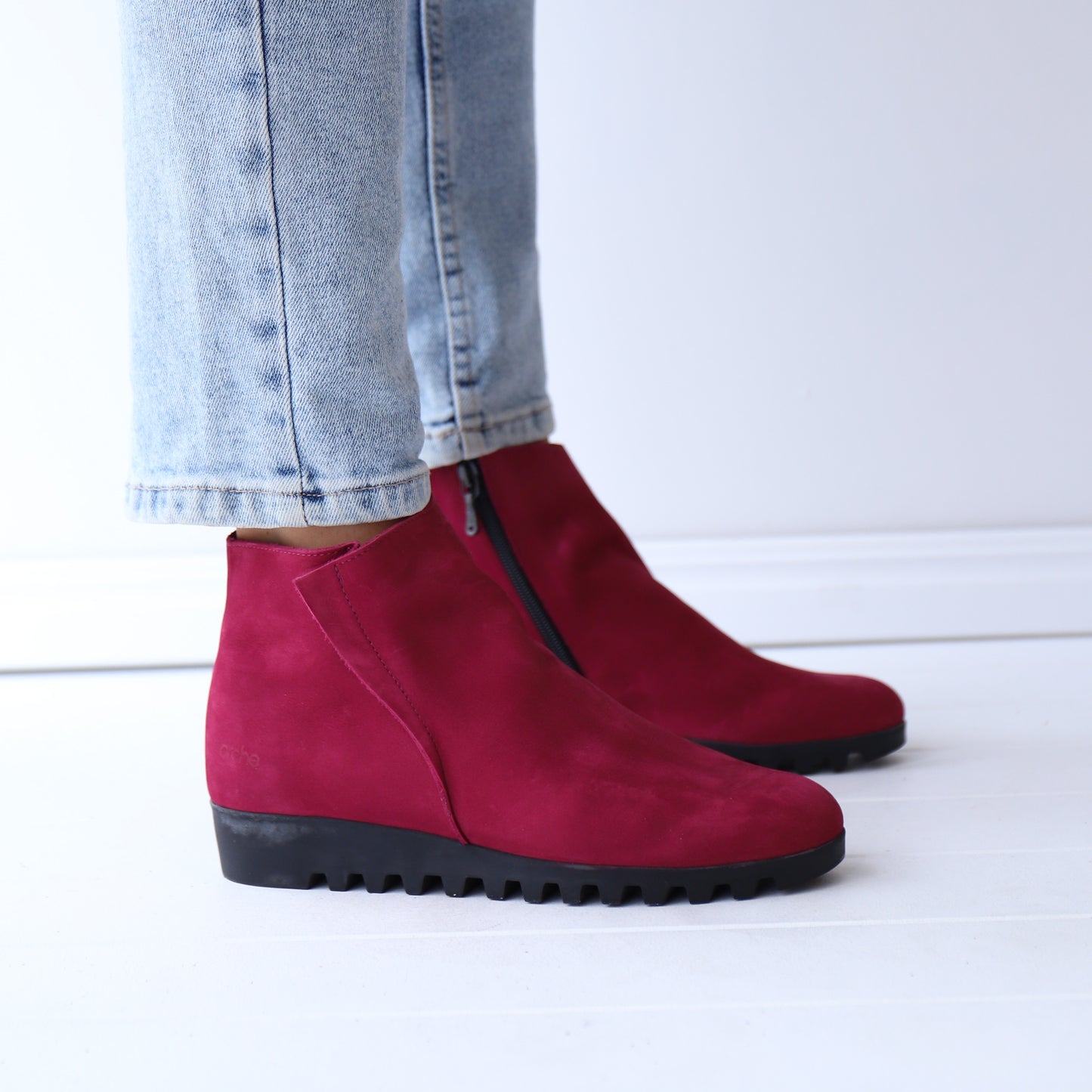 LOMHUS Berry Nubuck