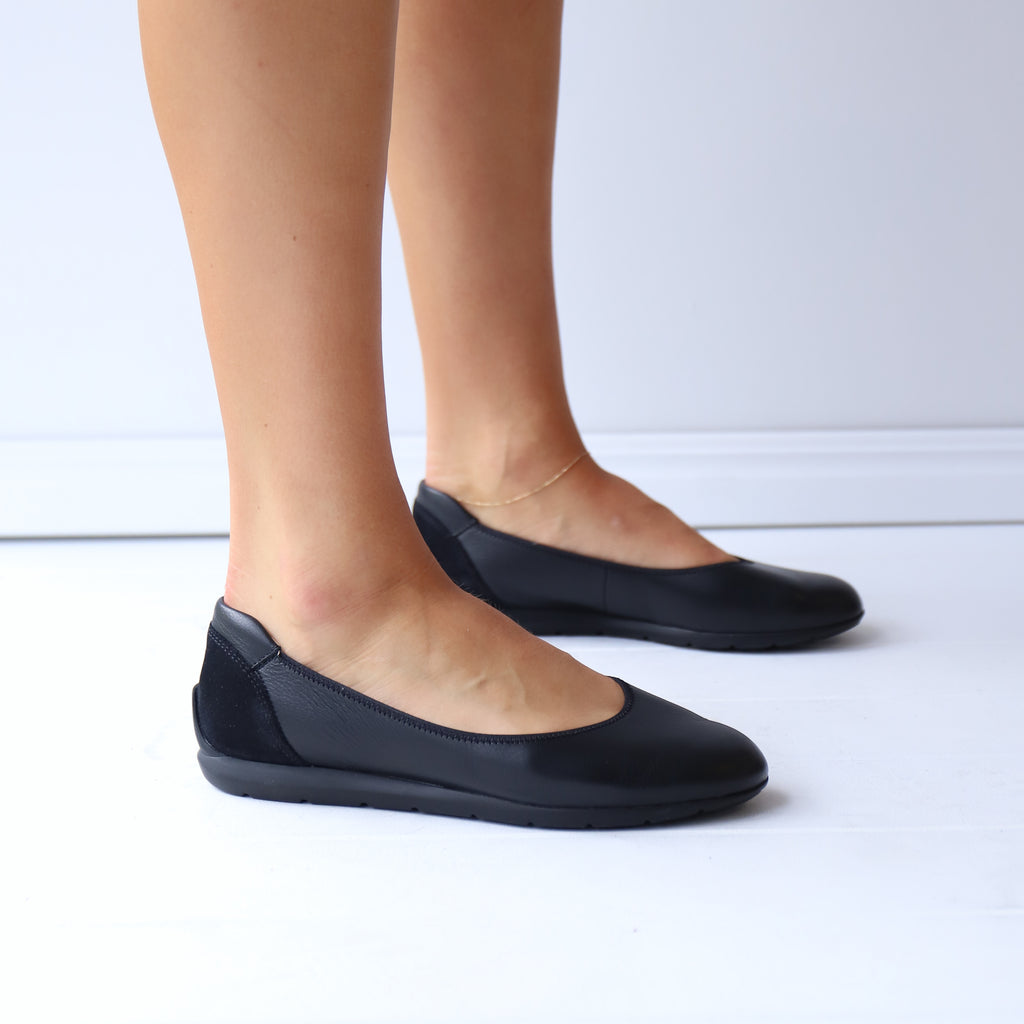 13302 Black