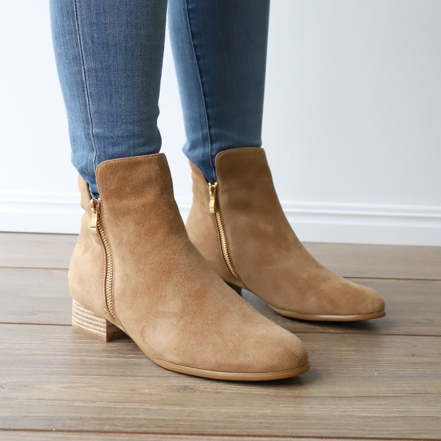 ELLYSE Whisky Suede