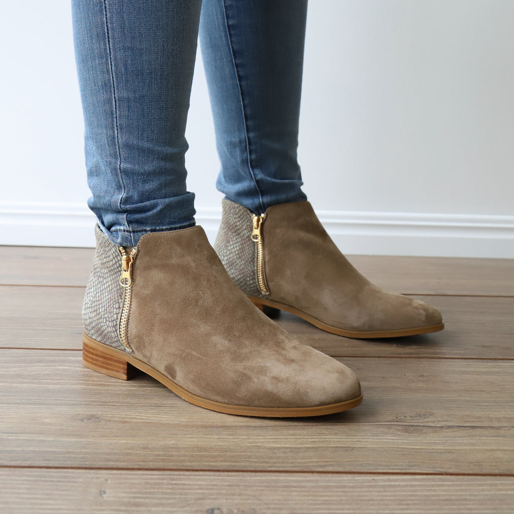 RIVER Taupe Suede/Snake