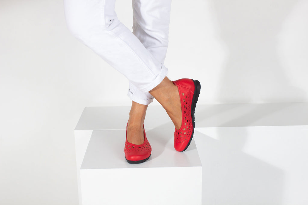 ARCHE BALLETS BARAYA Red