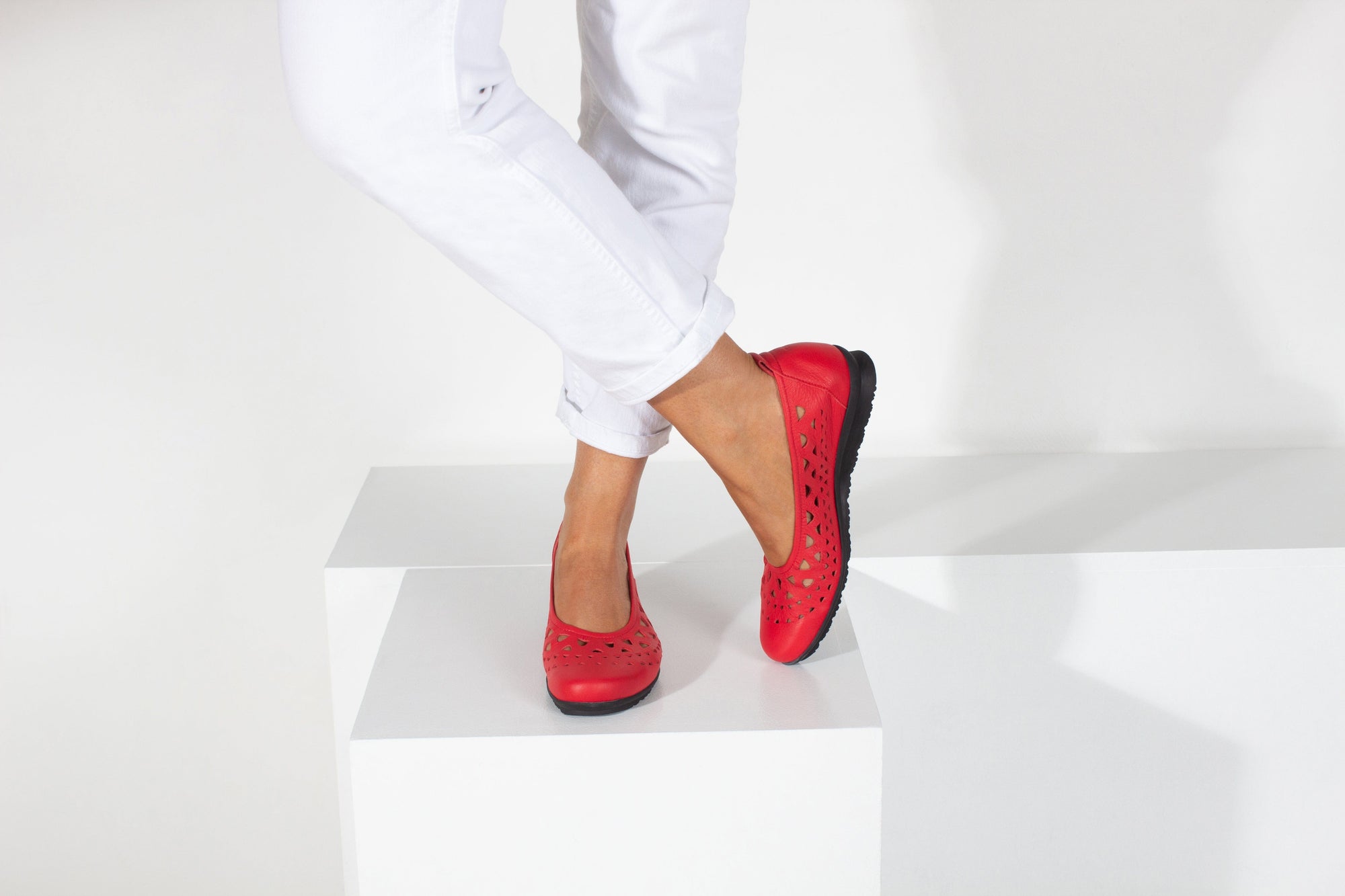 ARCHE BALLETS BARAYA Red