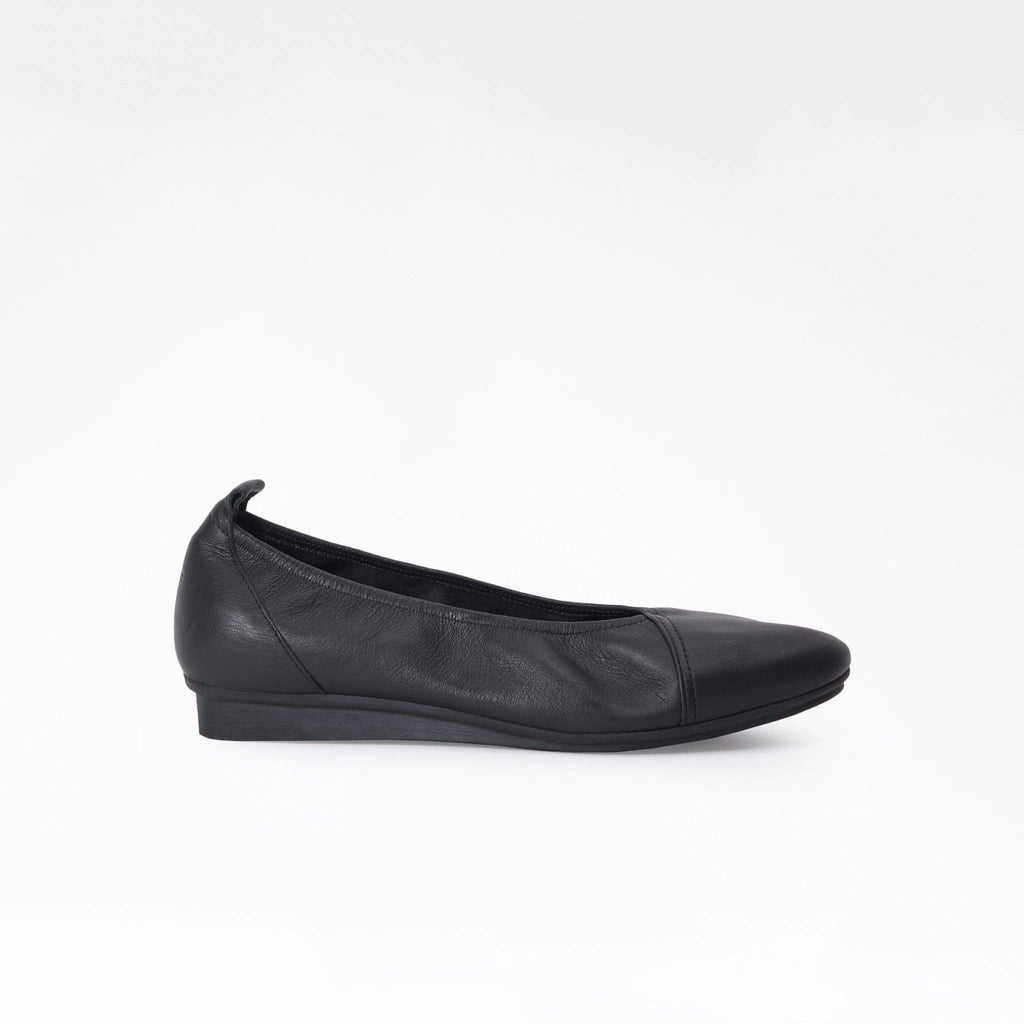 ARCHE BALLETS NINNIE
