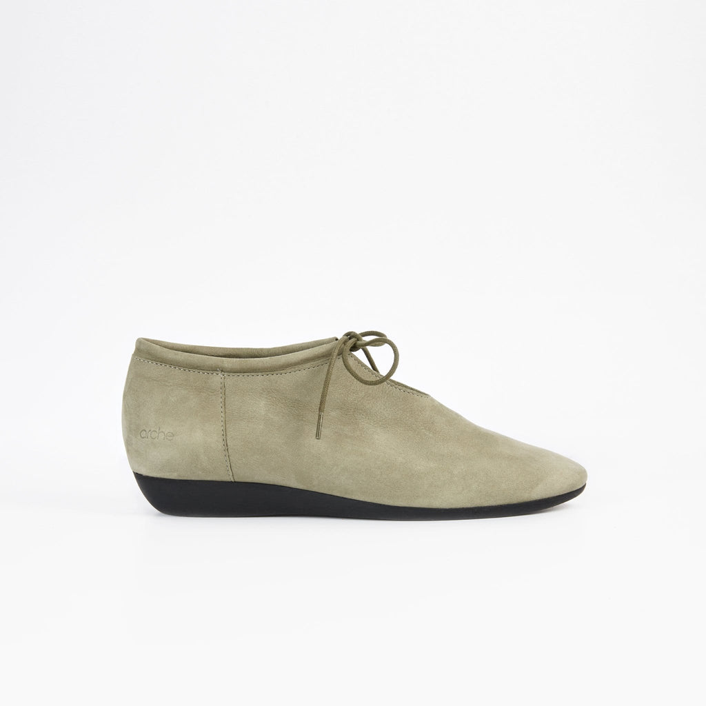 ARCHE LACE UPS ONYKAO