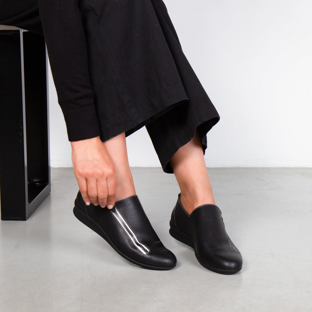 ARCHE LOAFERS NASARI Black