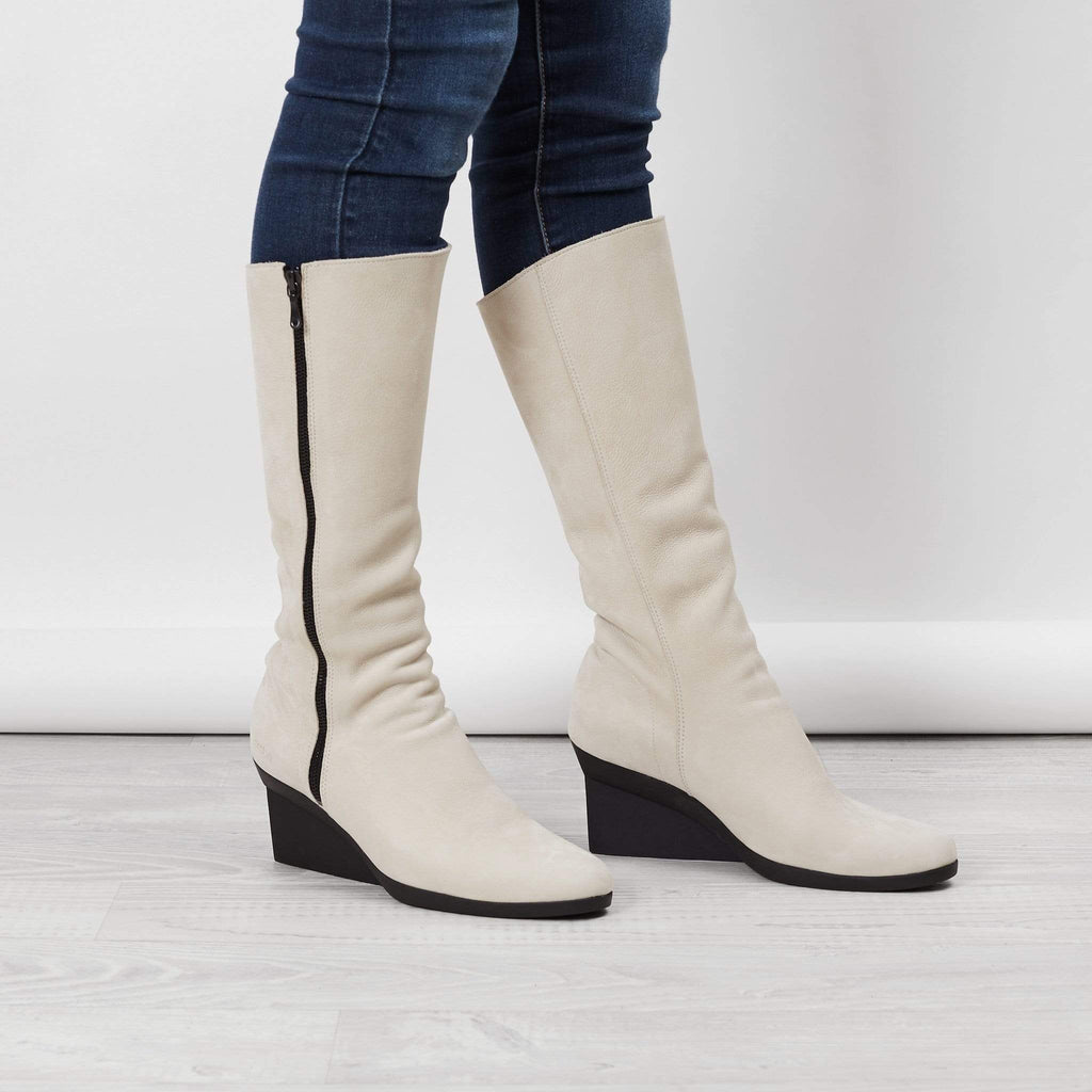 ARCHE LONG BOOTS MOMAKO