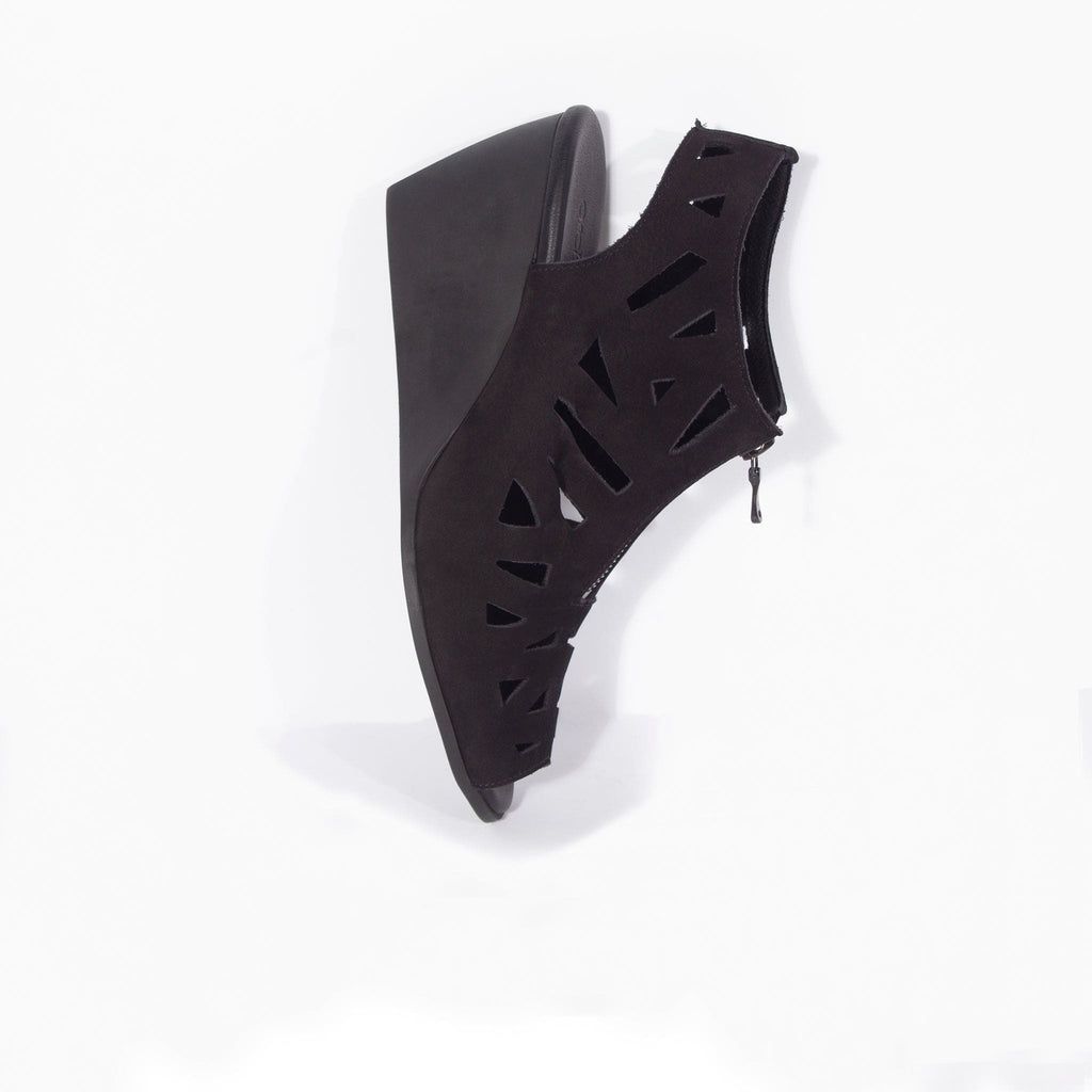 ARCHE WEDGES EGGAYA Black Nubuck