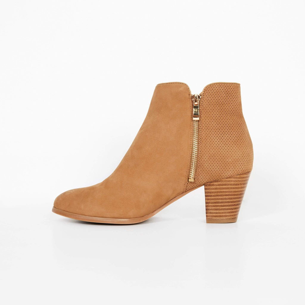EUNICE JACKSON ANKLE BOOTS ELECTRIC