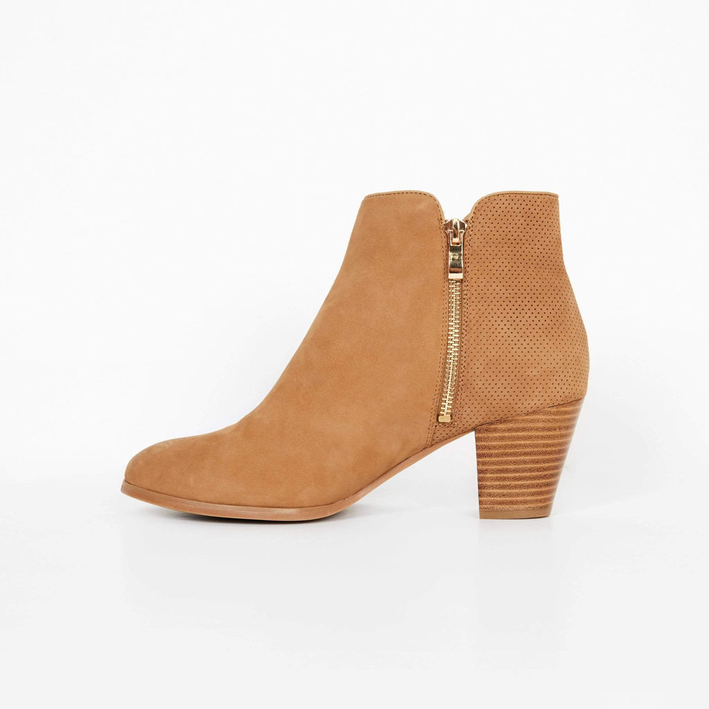 EUNICE JACKSON ANKLE BOOTS ELECTRIC