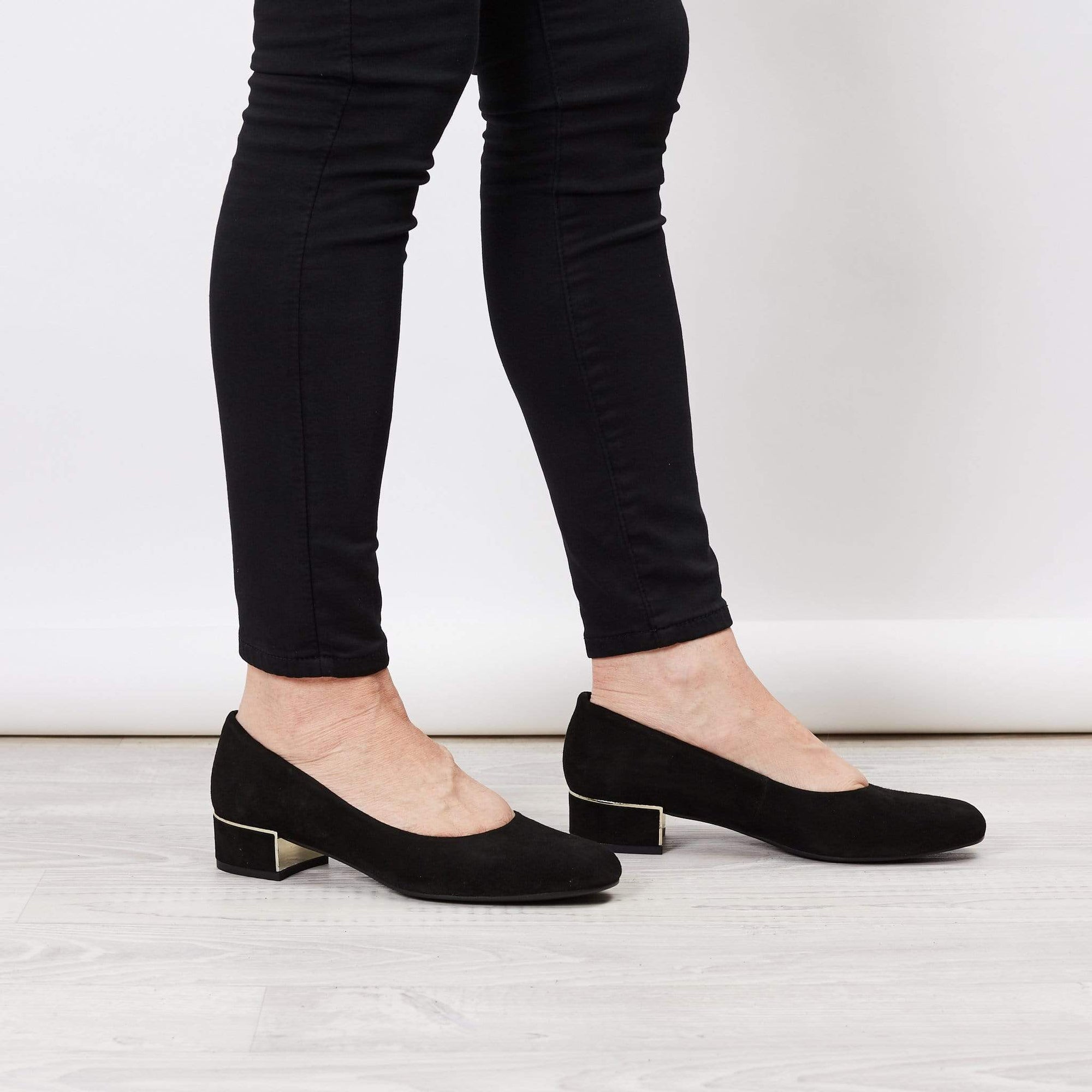 EUNICE JACKSON LOW COURT SHOES ELBA