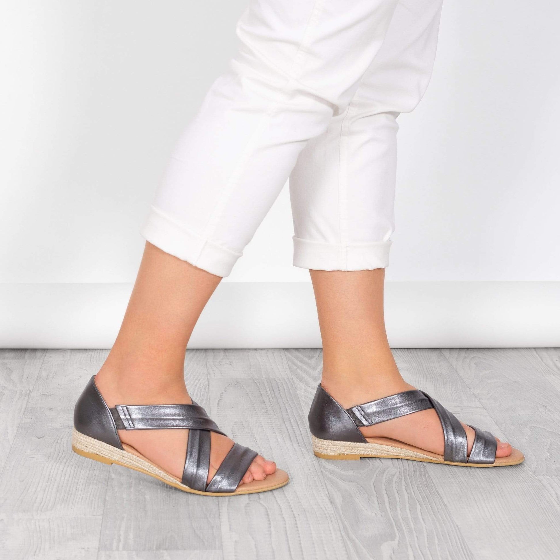 HUGO BELLE FLAT SANDALS HOLLIE