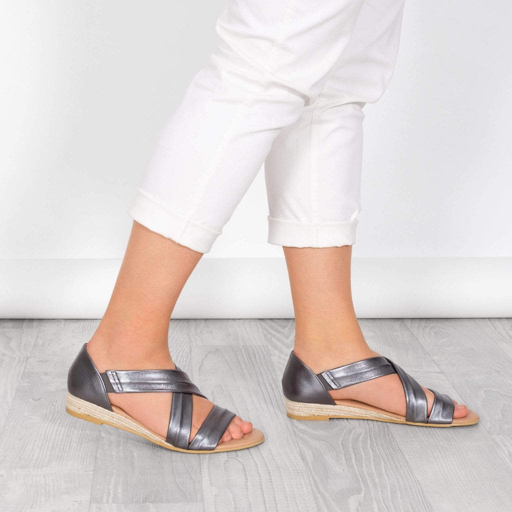 HUGO BELLE FLAT SANDALS HOLLIE