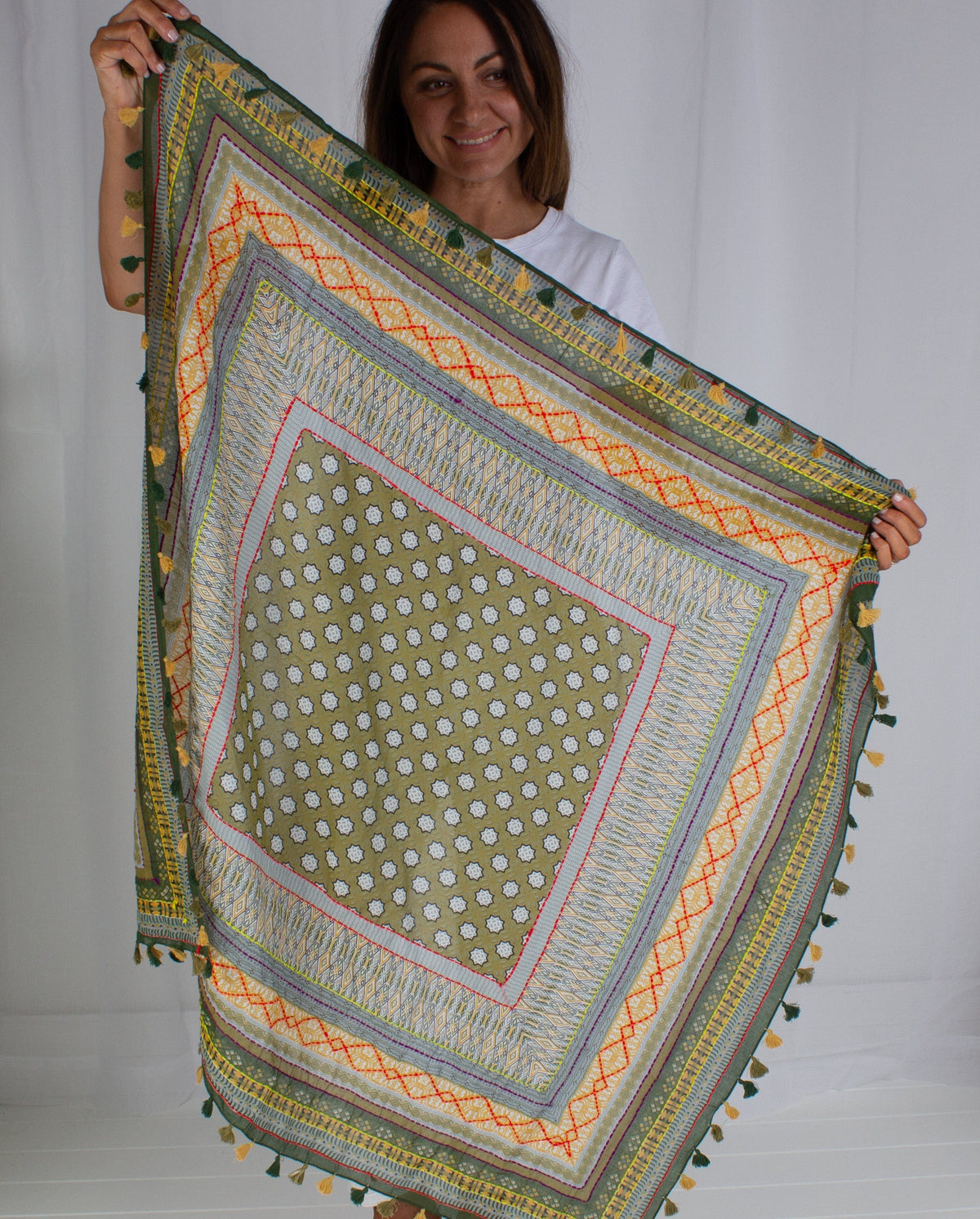 LEISURES ACCESSORIES SCARVES CATEN