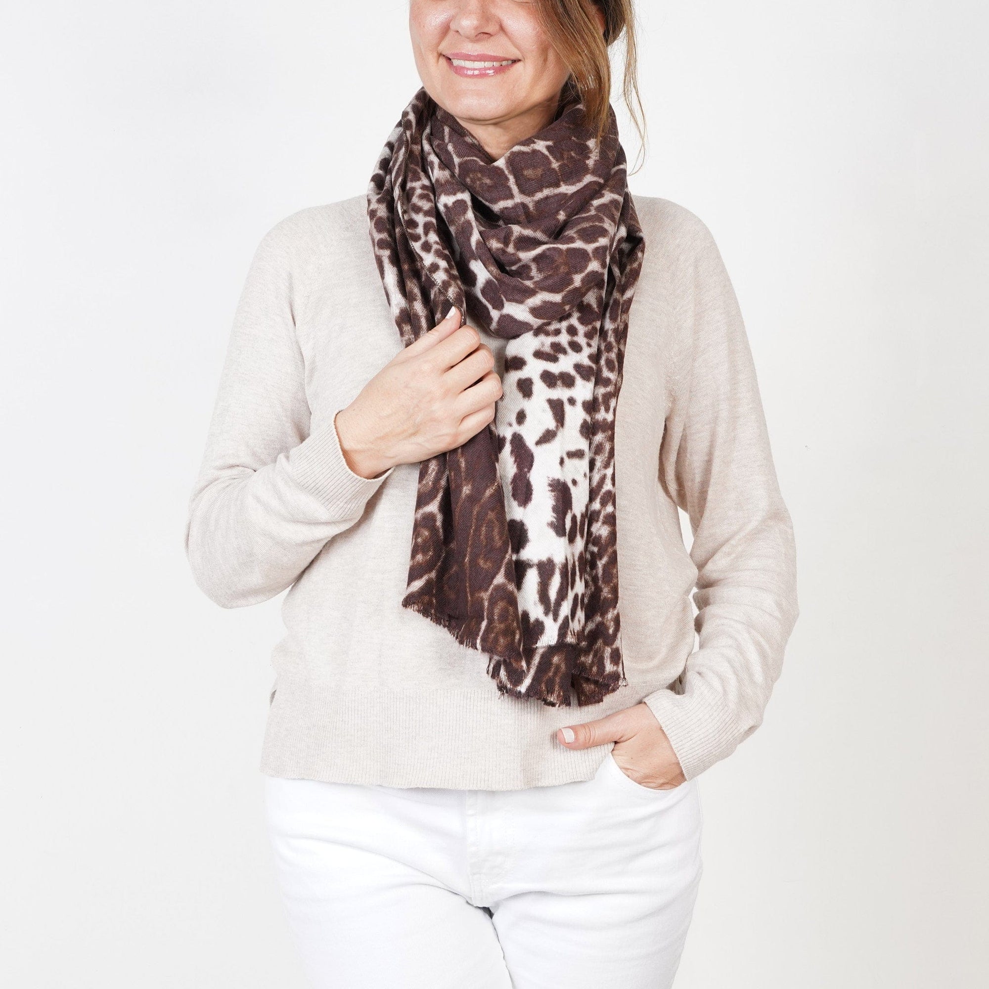 LEISURES ACCESSORIES SCARVES PETROS