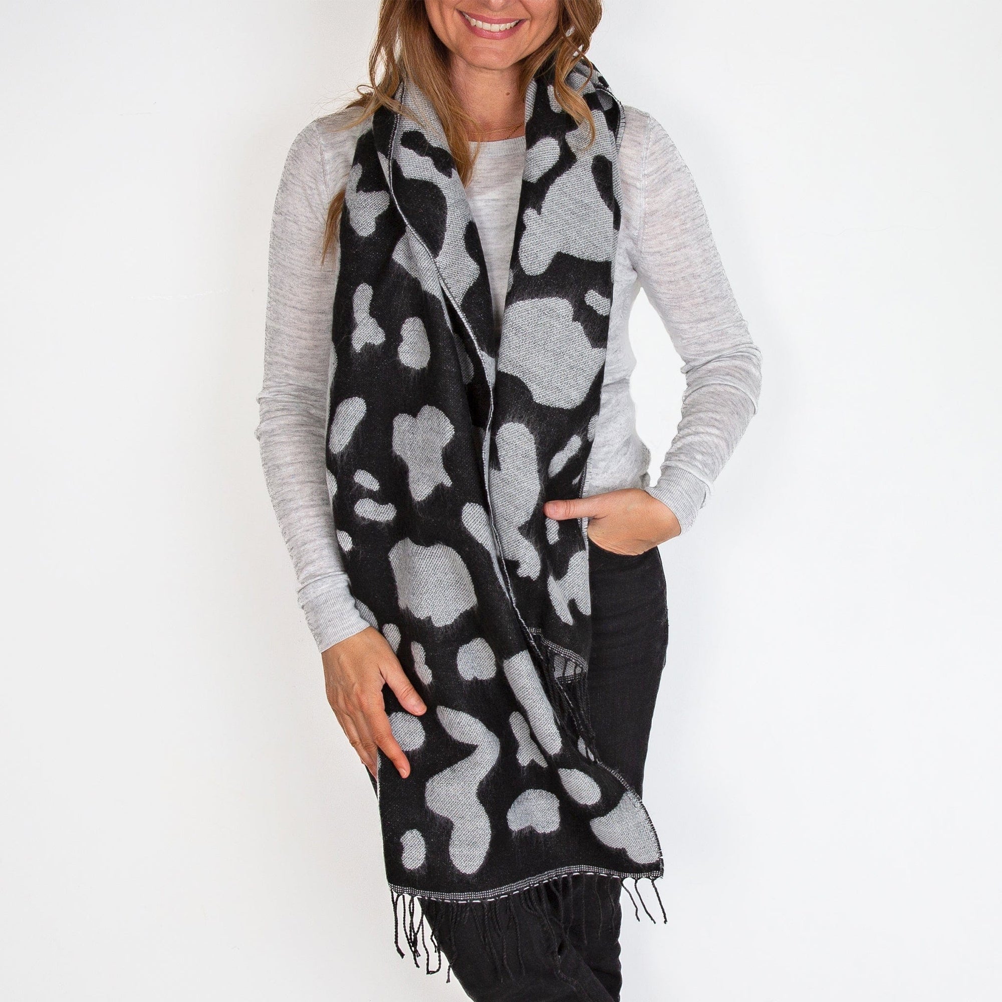 LEISURES ACCESSORIES SCARVES ZOFIA Black