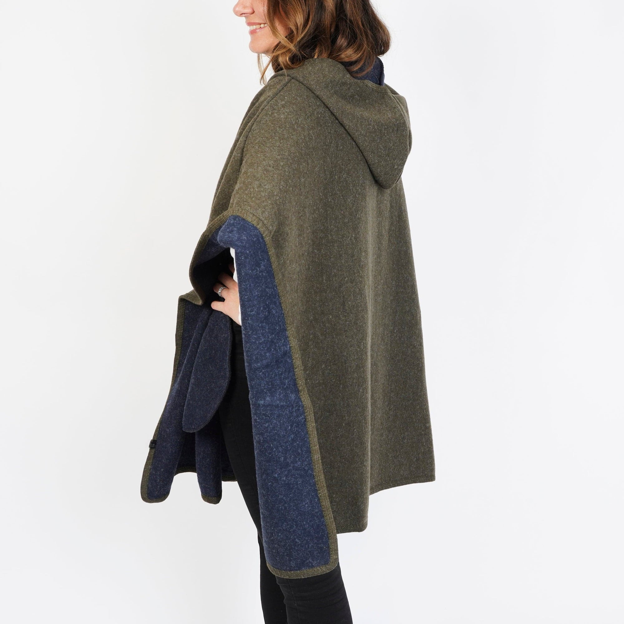 LEISURES ACCESSORIES WINTER APPAREL COLT