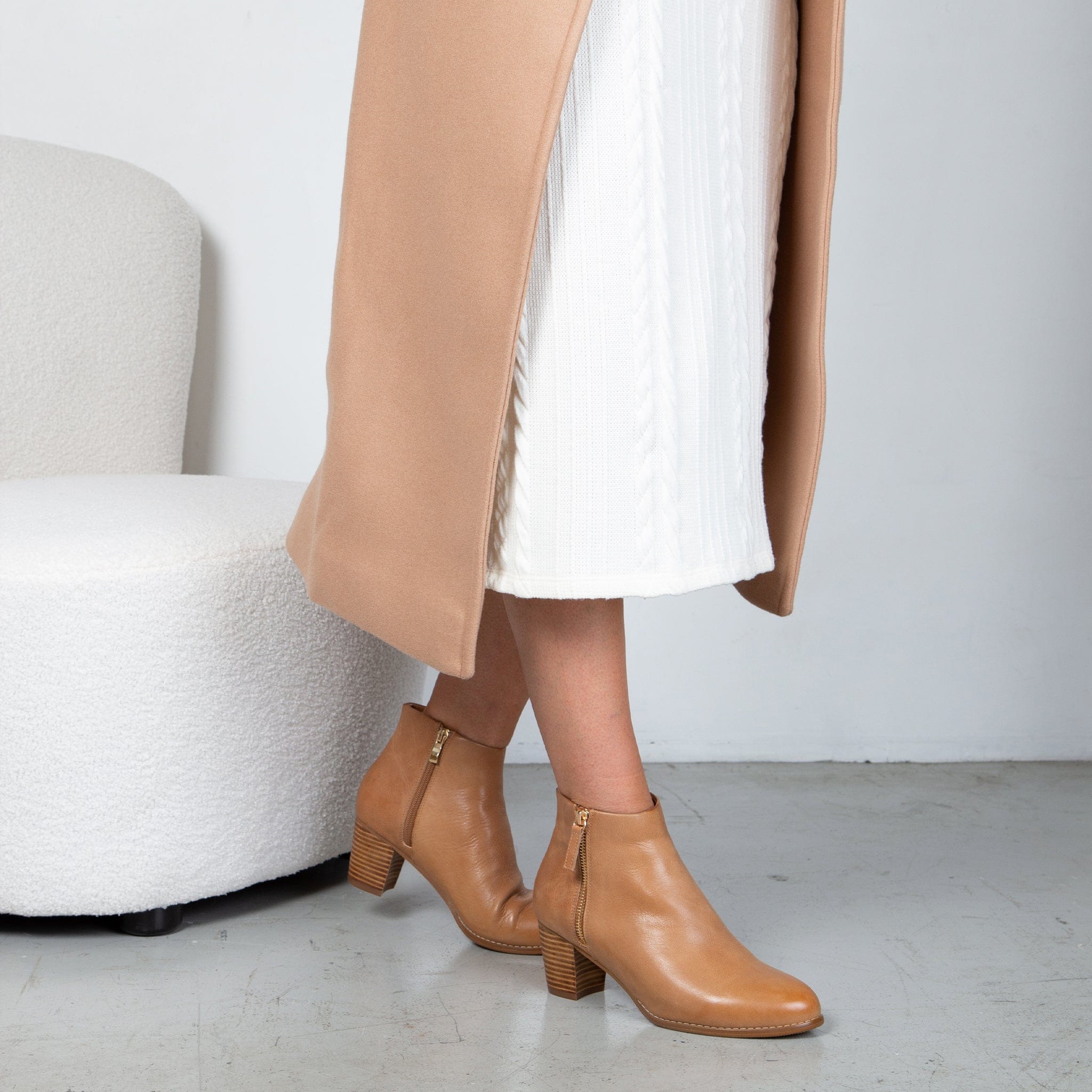 Tan ankle deals boots