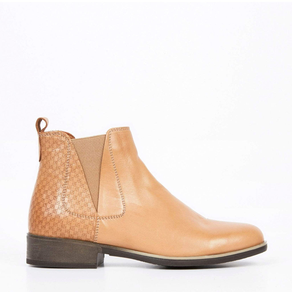 LEISURES ANKLE BOOTS ROS