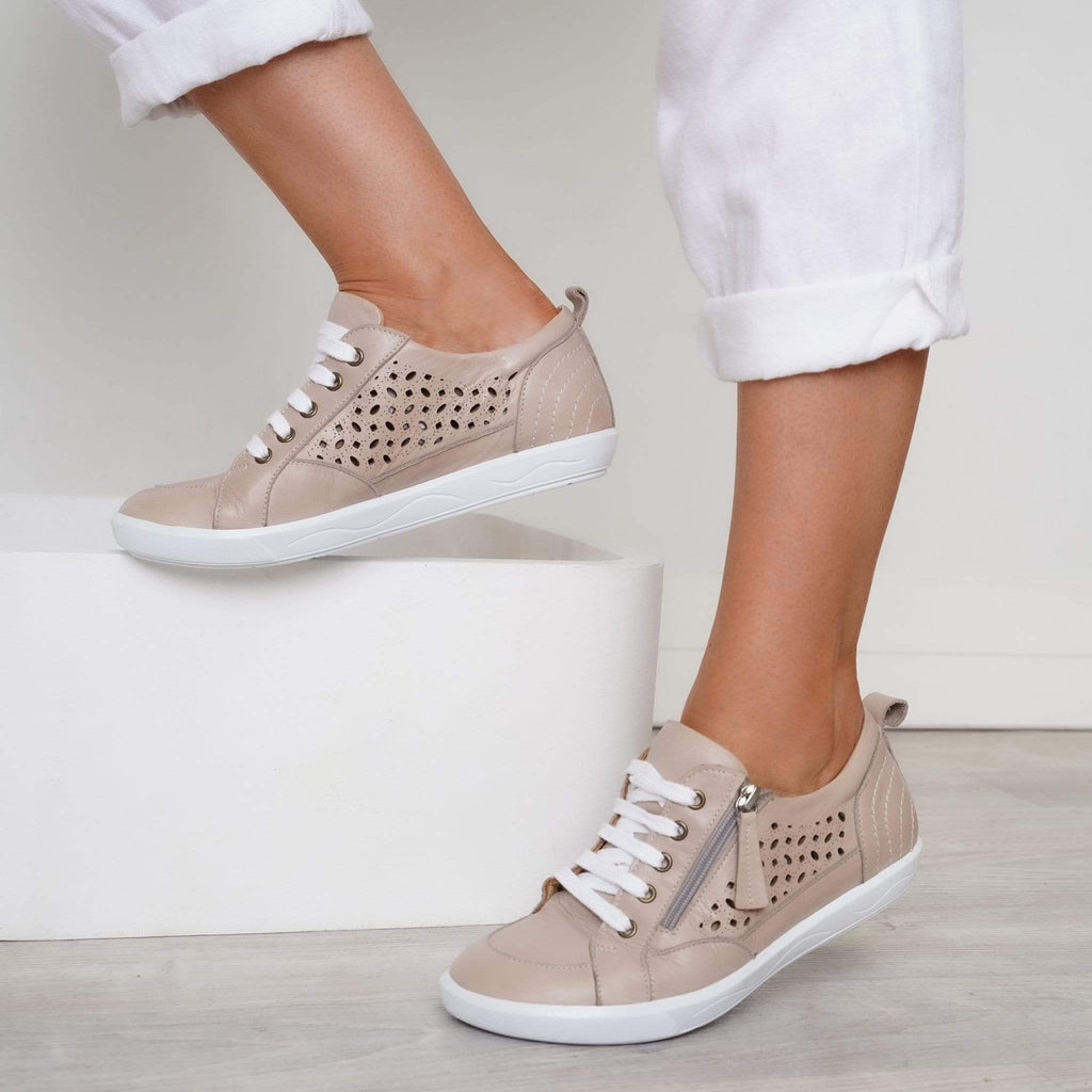 LEISURES LACE UPS ROMAN