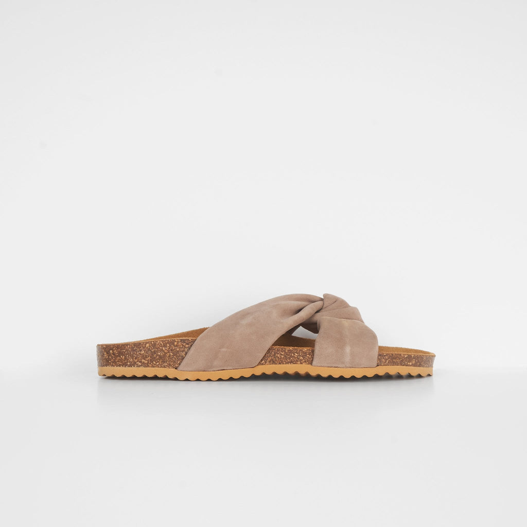 LEISURES SLIDES REUBEN