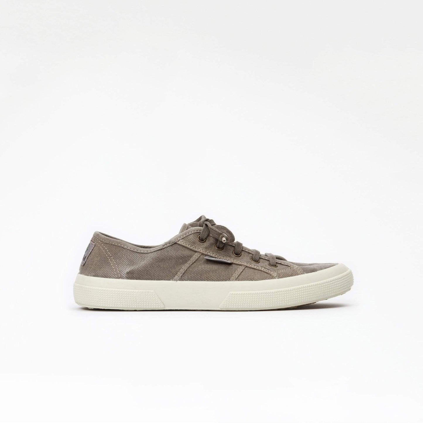 NATURAL WORLD LACE UPS NAVIGATOR