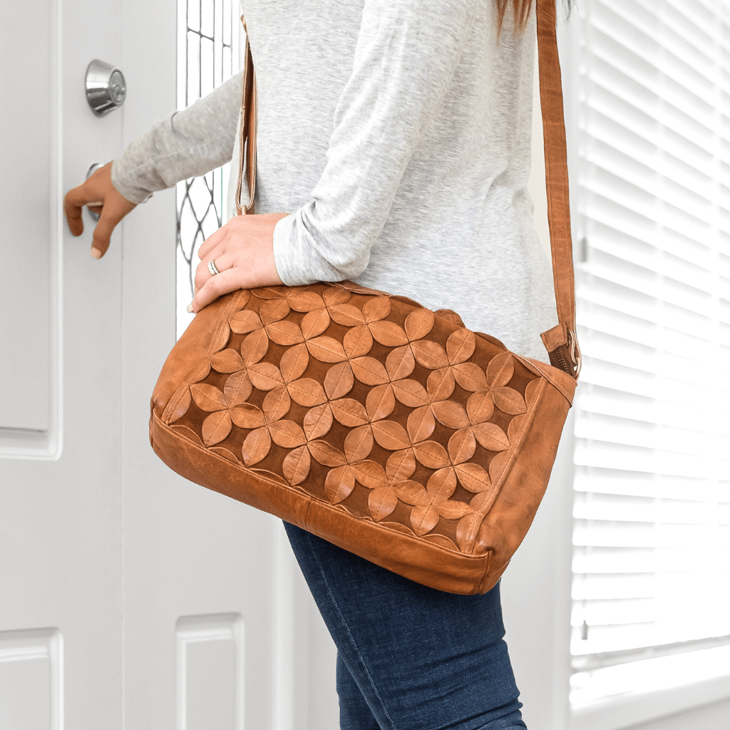 PARAGOLD HANDBAGS PENELOPE
