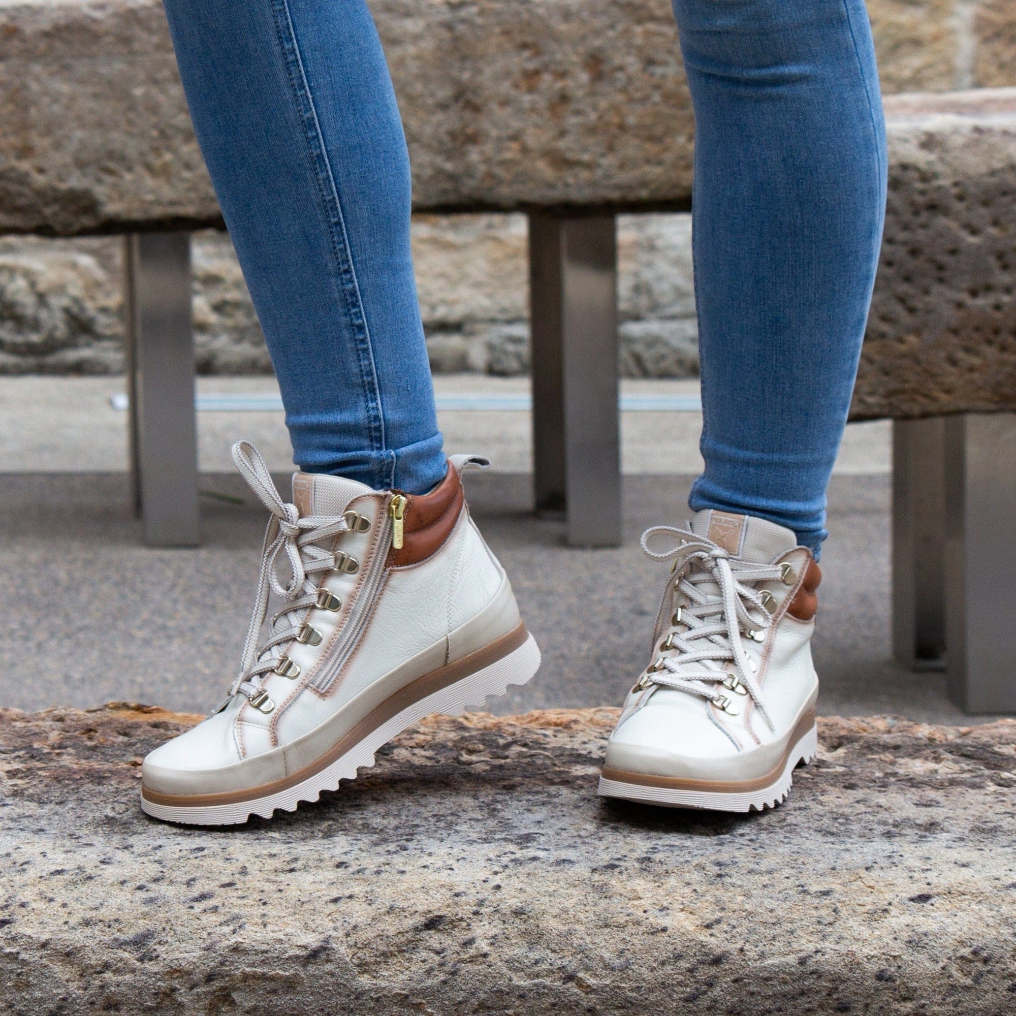 PIKOLINOS ANKLE BOOTS KARTER Off White