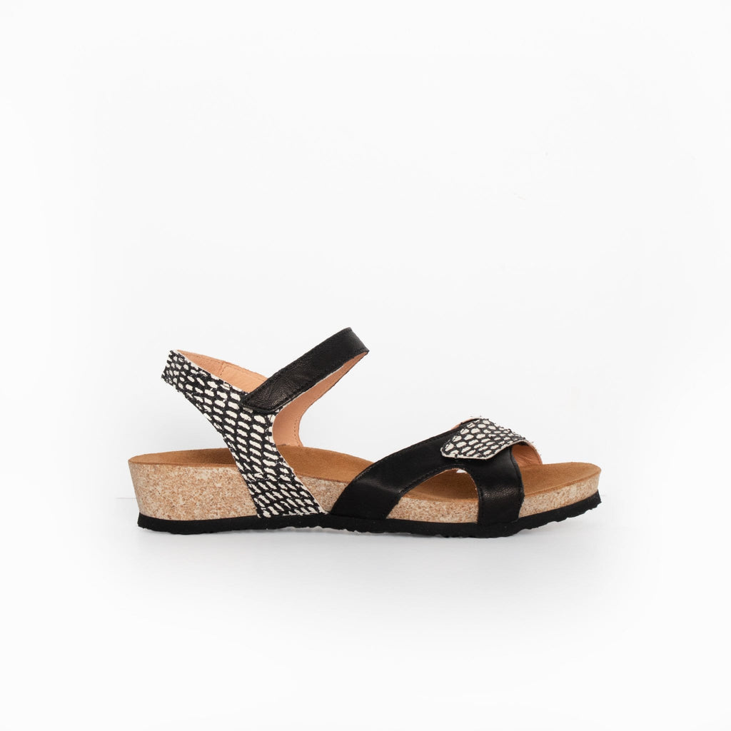 THINK FLAT SANDALS TAO